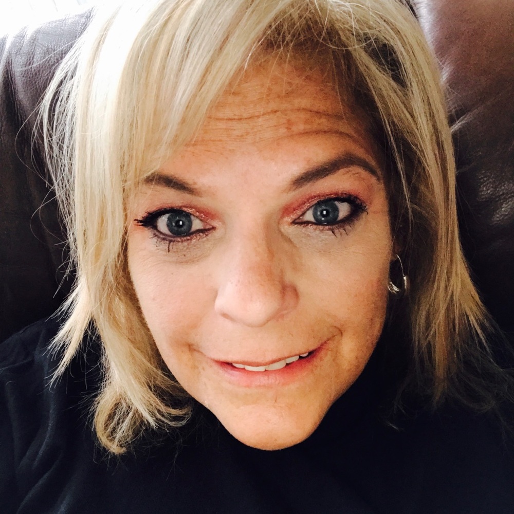 Meet your Posher, Carolyn